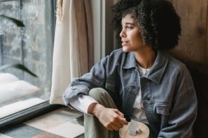 Christian woman reflecting on the difference between guilt and conviction 